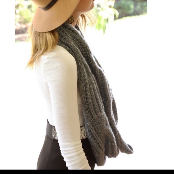 CHUNKY KNIT INFINITY SCARVE WINTER - Picture 5 of 7